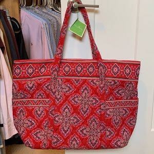Vera Bradley Super Tote. NWT!